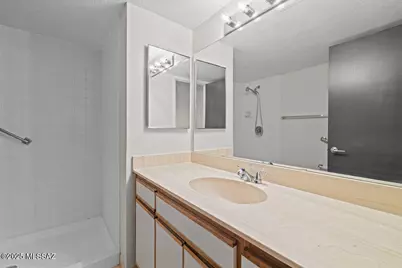 5638 S Wood Crest Drive, Tucson, AZ 85746 - Photo 16