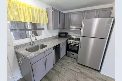 302 S Paseo Lobo #C, Green Valley, AZ 85614 - Photo 8