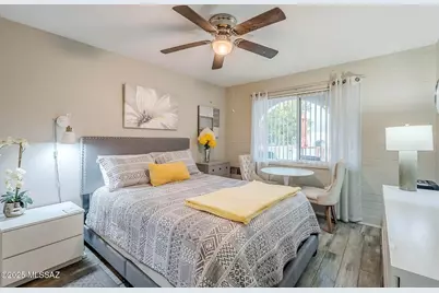 302 S Paseo Lobo #C, Green Valley, AZ 85614 - Photo 20