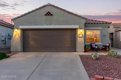 204 W Calle Media Luz, Sahuarita, AZ 85629 - Photo 1