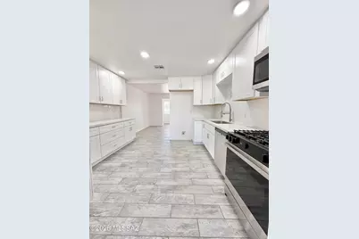 858 W Santa Rosa Street, Tucson, AZ 85706 - Photo 10