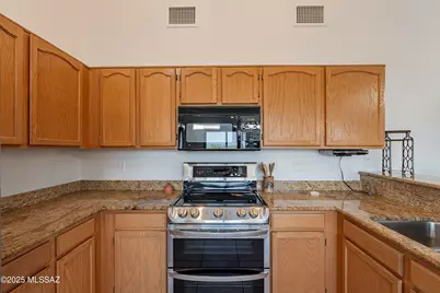 188 N Cobalt Drive, Green Valley, AZ 85614 - Photo 12