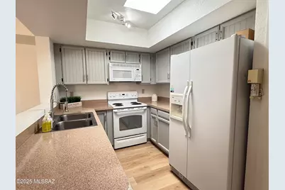 3265 N Little Horse Drive, Tucson, AZ 85712 - Photo 8