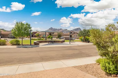 8928 W Silent Saguaro Drive, Marana, AZ 85653 - Photo 36