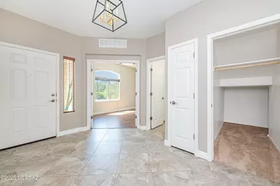 8928 W Silent Saguaro Drive, Marana, AZ 85653 - Photo 6