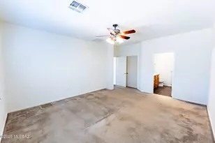 7258 S Millers Tale Dr, Tucson, AZ 85756 - Photo 18