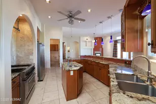 3600 Eagles View Pl, Tucson, AZ 85745 - Photo 10