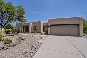 459 S Camino Holgado, Green Valley, AZ 85614 - Photo 2