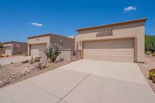 580 W Crenshaw Ln, Green Valley, AZ 85614 - Photo 2