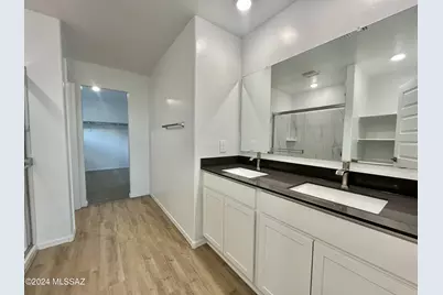 10418 W Guildford Lane, Marana, AZ 85653 - Photo 10