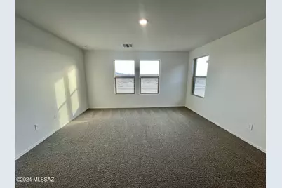10418 W Guildford Lane, Marana, AZ 85653 - Photo 8