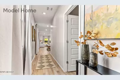 10454 W Thetford Lane, Marana, AZ 85653 - Photo 2