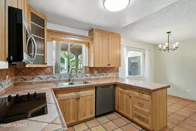 146 E Verde Vista, Green Valley, AZ 85614 - Photo 6