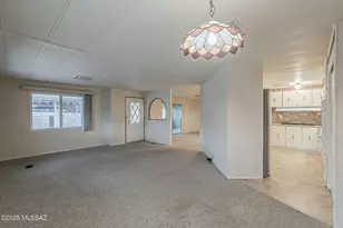 100 W Pinon Dr, Green Valley, AZ 85614 - Photo 2