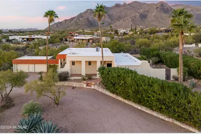 1435 E Indian Wells Road, Tucson, AZ 85718 - Photo 2