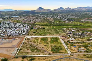 3001 S Cottonwood Ln, Tucson, AZ 85713 - Photo 1