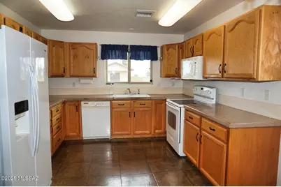 1021 E Geneva Street, Pearce, AZ 85625 - Photo 12
