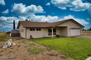 1021 E Geneva St, Pearce, AZ 85625 - Photo 4