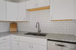 2304 N 10th Ave, Tucson, AZ 85705 - Photo 12