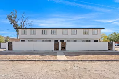 2304 N 10th Avenue, Tucson, AZ 85705 - Photo 1