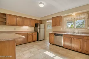 450 E Deone Ln, Tucson, AZ 85704 - Photo 10