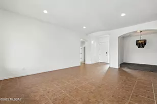 13122 N High Hawk Dr, Marana, AZ 85658 - Photo 10