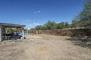 1423 Liga, Rio Rico, AZ 85648 - Photo 36