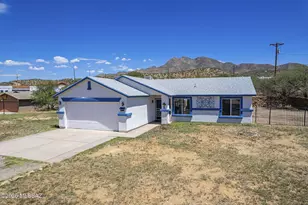 1423 Liga, Rio Rico, AZ 85648 - Photo 2