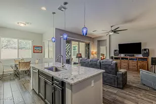 5464 S Guthrie Peak Dr, Green Valley, AZ 85622 - Photo 18