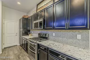 5464 S Guthrie Peak Dr, Green Valley, AZ 85622 - Photo 16