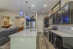 5464 S Guthrie Peak Dr, Green Valley, AZ 85622 - Photo 14