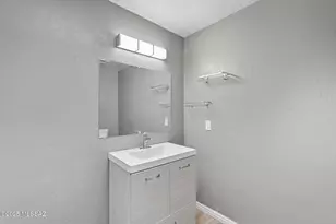 7811 E Clarence Pl, Tucson, AZ 85715 - Photo 38