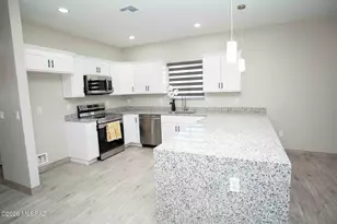 106 Headge Ct, Rio Rico, AZ 85648 - Photo 6