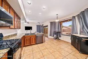 328 W Calle Paso Suave, Sahuarita, AZ 85629 - Photo 8