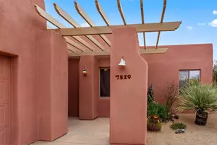7519 S Eliot Ln, Tucson, AZ 85747 - Photo 2