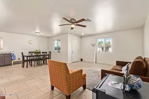 981 W Santa Maria St, Tucson, AZ 85706 - Photo 8