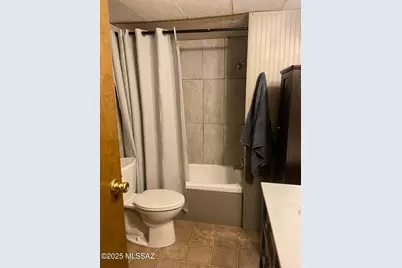 557 E Hillcrest Drive, Benson, AZ 85602 - Photo 8