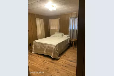 557 E Hillcrest Drive, Benson, AZ 85602 - Photo 6