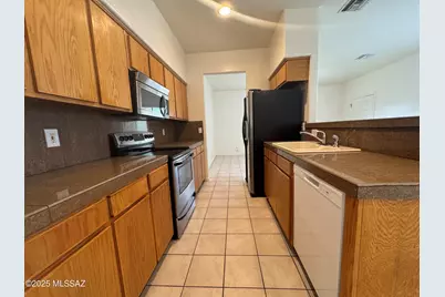 1035 W Congress Street #2, Tucson, AZ 85745 - Photo 6