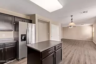 11251 W Harvester Dr, Marana, AZ 85653 - Photo 14
