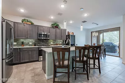 1190 Broken Hills Drive, Green Valley, AZ 85614 - Photo 8