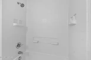 7635 E Ocotillo Overlook Dr, Tucson, AZ 85710 - Photo 24