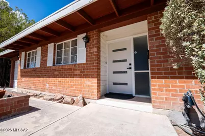 5221 E Hawthorne Place, Tucson, AZ 85711 - Photo 2