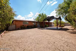 5221 E Hawthorne Pl, Tucson, AZ 85711 - Photo 18