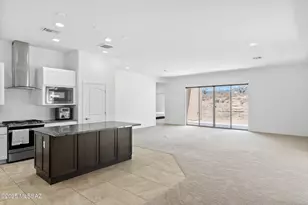 8015 S Galileo Ln, Tucson, AZ 85747 - Photo 8