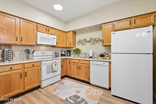 1552 W Via Del Jarrito, Green Valley, AZ 85622 - Photo 4