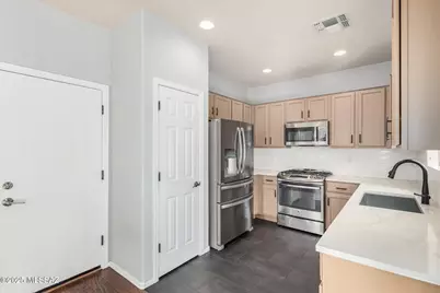 1649 W Blue Horizon Street, Tucson, AZ 85704 - Photo 24