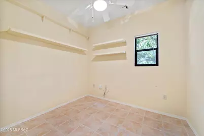 939 W Ashworth Road, Green Valley, AZ 85614 - Photo 12