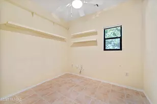 939 W Ashworth Rd, Green Valley, AZ 85614 - Photo 12