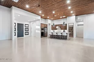 12360 N Carpas Wash Dr, Marana, AZ 85658 - Photo 16